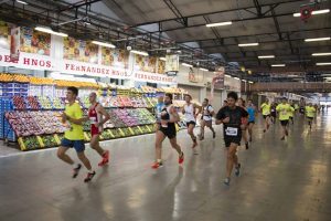 Corriendo por el Mercado en la Carrera Mercabarna.