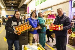 Mercamadrid solidaridad Empresas frutas donan productos