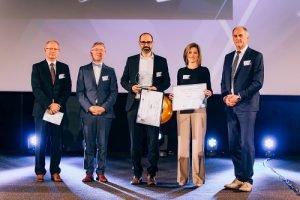 europool systems Winners_project_of_the_year_2018_with_presidents_and_jury_