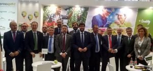 delegación de proexport en fruit log 19