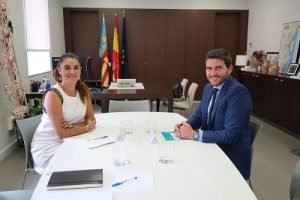reunion consellera molla con consejero murcia