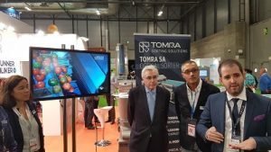 Tomra Fruit Attraction Alejandro Palacios con el equipo de Luciano Aguilar