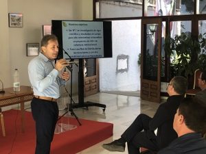 Vicente Puchol en un instante de su ponencia edypro