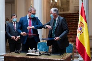 urcania firma acuerdos ubsecretario