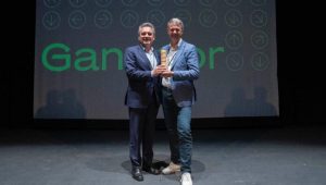 fashion startup contest persiskin