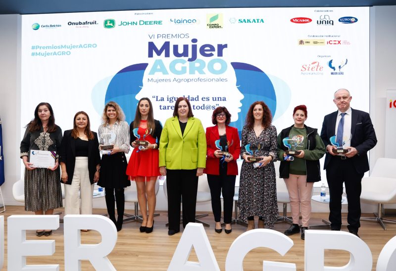 1. Foto Familia Premiados