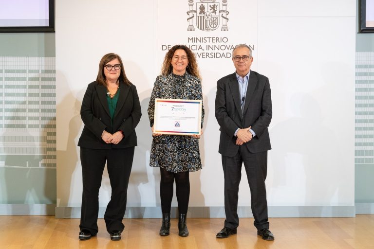 De izda a dcha_Teresa Riesgo, Silvia Segarra, Carlos Cabrera