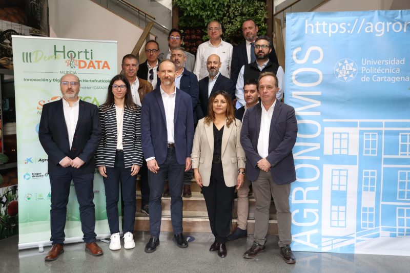 Foto-de-familia-III-Demo-HortiDATA-2024