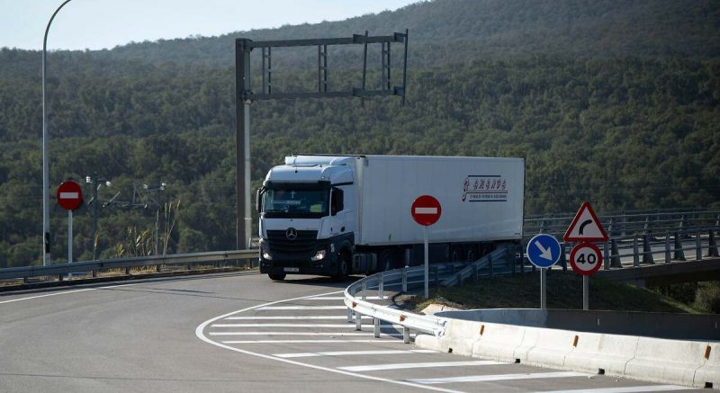 agricultores-franceses-bloque-autopista