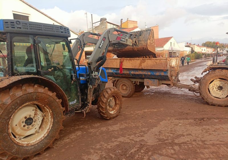 tractor-DANA-ava-asaja