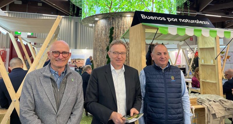 David Samper, presidente del Caerm,Josech Gebauer, director general de Sostenibilidad del Ministerio de Medio Ambiente de Alemania y Pedro Pérez, director técnico del Caerm