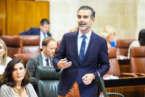 251023_consejero de Agricultura_Parlamento 2