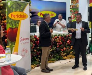 El director de Proexport, Fernando Gómez, y el presidente de Perichán, Celestino Méndez, durante el evento.