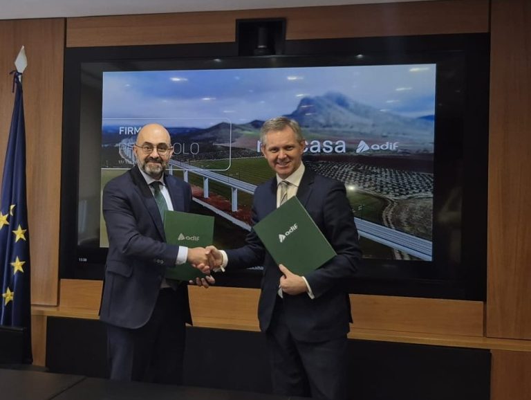 Firma Adif-Mercasa 2