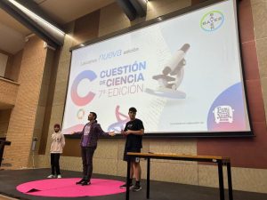 Big Van Ciencia Bayer estudiantes