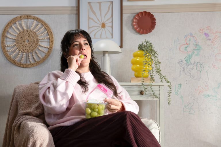 La campaña 'La buena uva' combina humor y cotidianidad (1)