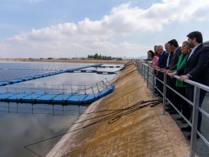 La Comunidad de Regantes de Lorca inaugura su planta solar flotante en la Balsa de La Torrecilla